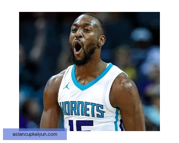 沃克边后卫风格持续提升，展现出更强的进攻能力与防守稳定性